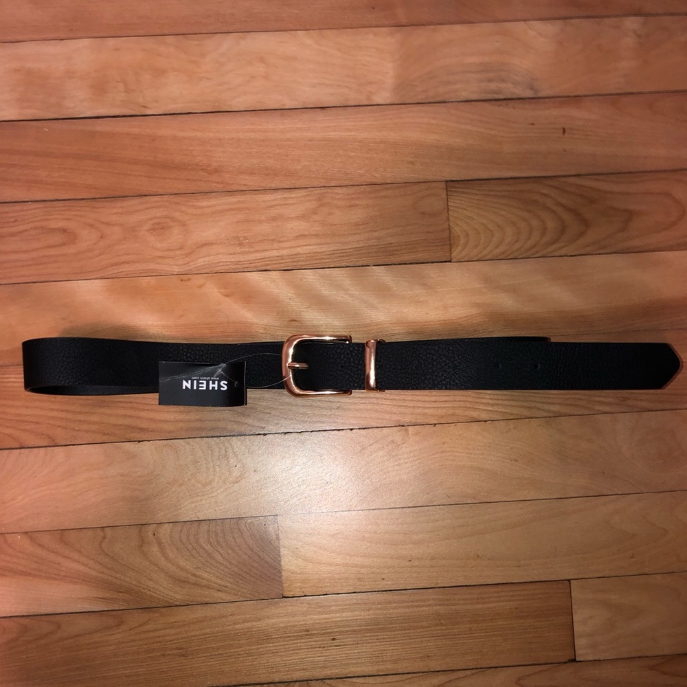 Brand New Women’s Black Leather Belt